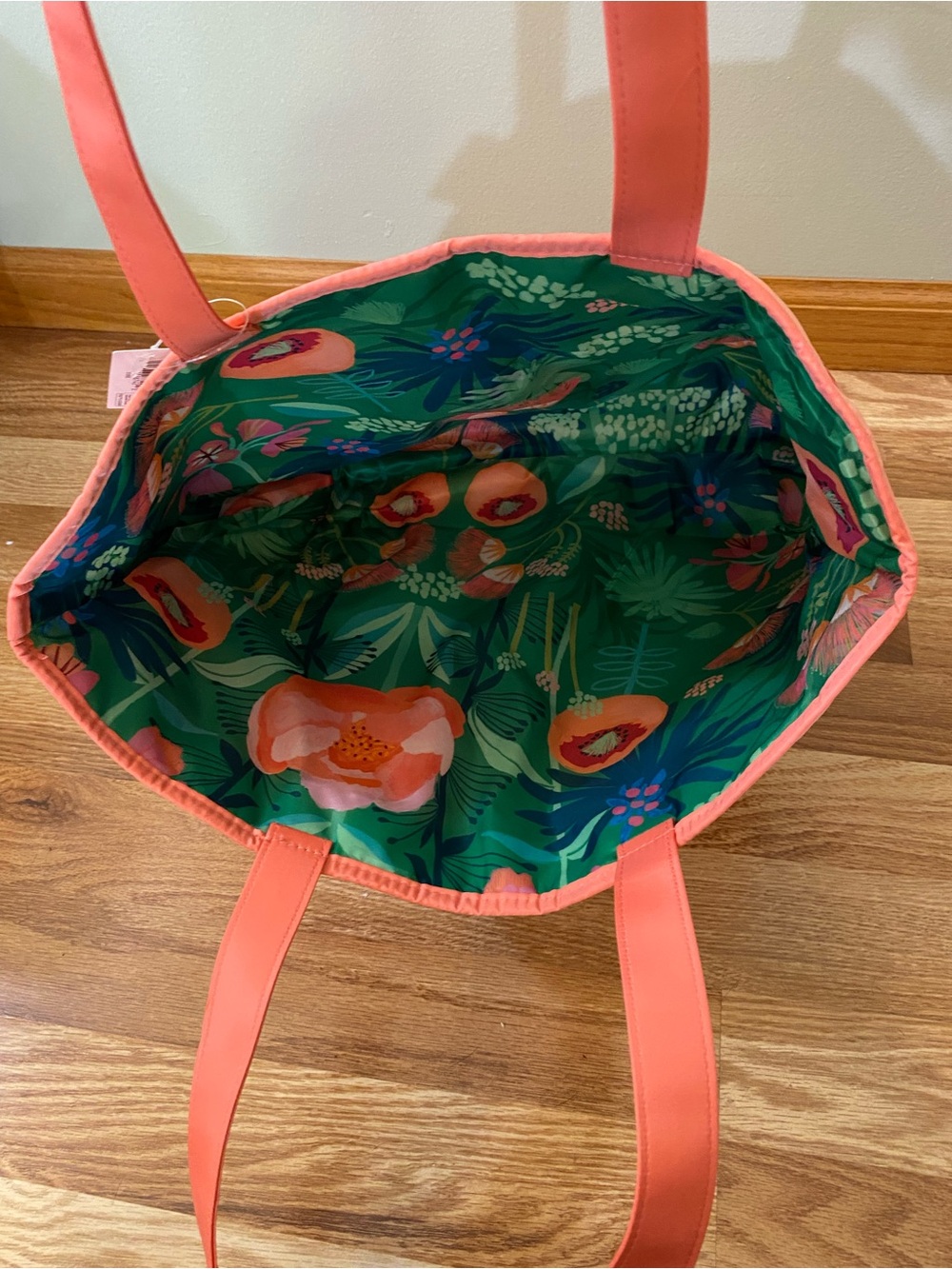 Clinique Pink Floral Tote with Green Floral Cosmetic Pouch NWT - Picture 11 of 13